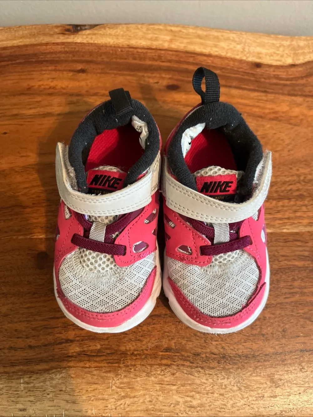 Girls Toddler Nike Tennis Shoes Sneakers Size 5C Pink Purple
